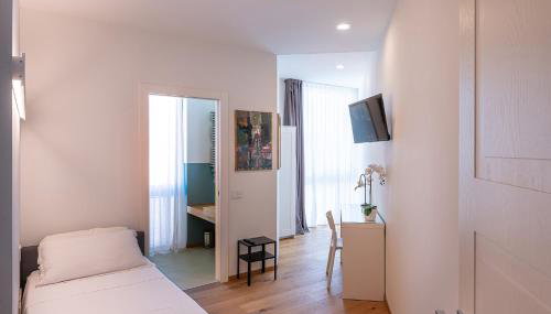 [Attico di Design] a 5 min da Centro e Fiera - Foto 4