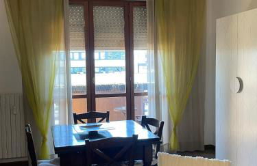 Wood Apartment - Photo 27