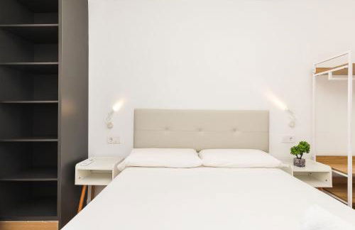 El Cable Apartament- A estrenar, apartamento céntrico y cerca de la playa - Photo 8