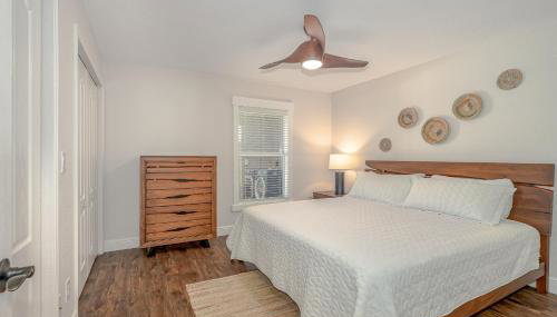 Dog Friendly Home wPrivate Fenced Yard, Garage & Fire Pit STEPS to the Beach! - Foto 4