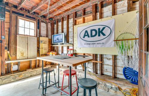 6 Mi to Lake George Adirondack Home with Game Room - Foto 43