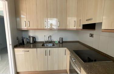 Wifi, Aire Acondicionado y playa a dos minutos a pie - Photo 5