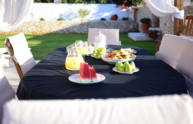 Gorgeous Villa with Garden - Stavros Beach - Foto 10