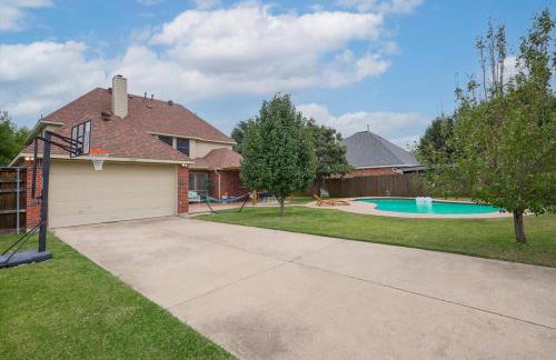 Spacious 6BR Pool Hot Tub & Game Room - Foto 51