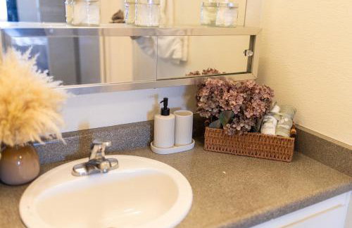 Downtown Mesa Stay Near Arts, hospitals & Campus - Photo 24