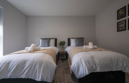 3 bedroom Cannock flat ideal for groups - Foto 14