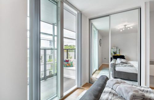 Stunning Apartment with Underground parking! - Foto 18