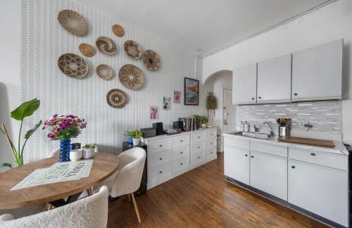 Downtown Manhattan Union Square 1BR - Steps from Subway & Dining - Foto 13