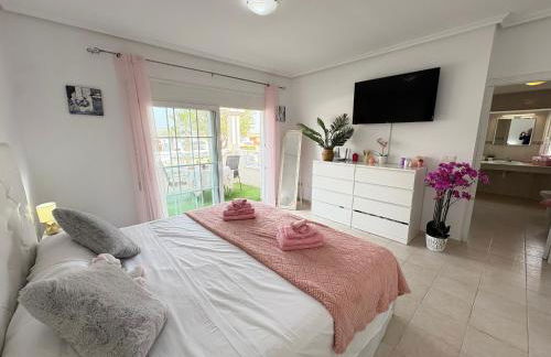 Villa Sofía - 2 bedroom villa with private pool and garden - Foto 53