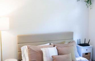 Entire house New Reno w AC Pet friendly gated back - Foto 21