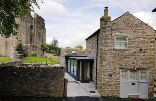Romantic barn by the castle, Barnard Castle - Photo 23