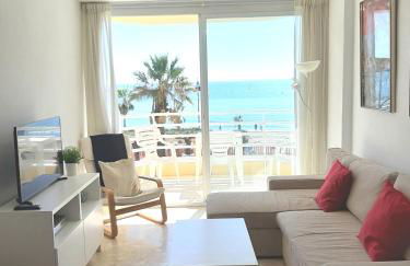 Front beach and swimmingpool in Benalmadena Costa - Photo 7