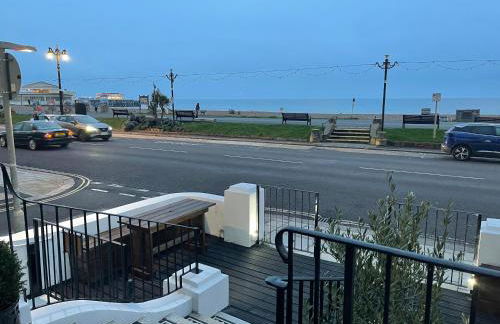 Seaview flat with balcony, spacious 2 bedroom - Foto 14