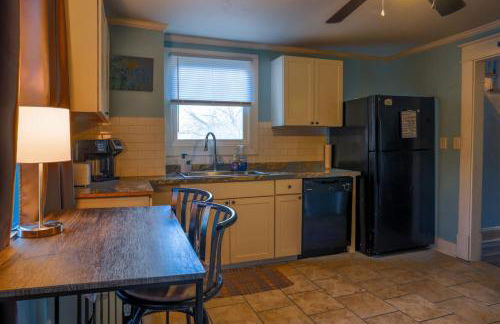 Riverfront Home (Apartment and Bar) - Foto 26