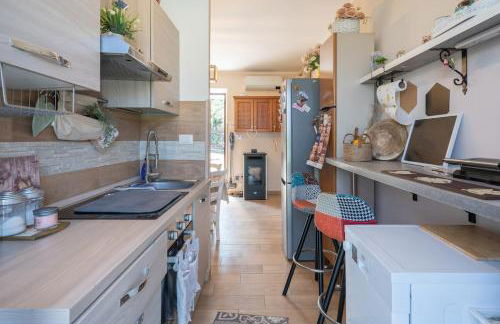 Villa a due passi dal mare "Cicogne Apartment" con BBQ e parcheggio gratuito a due passi dall'Aeroporto - Foto 47