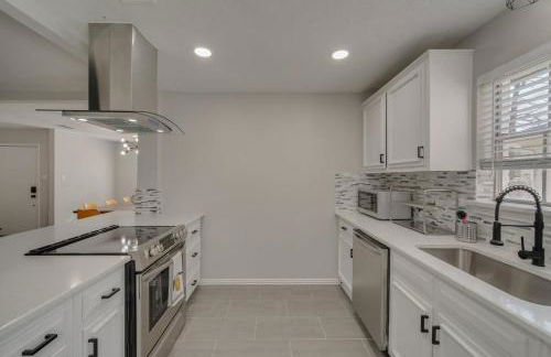 Charming 5BD-3BA in the Heart of Plano -Sleeps 10 - Foto 14