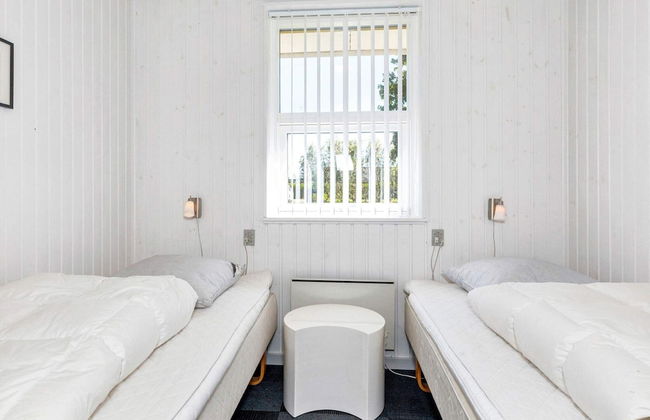 6 Person Holiday Home in Spottrup - Photo 3