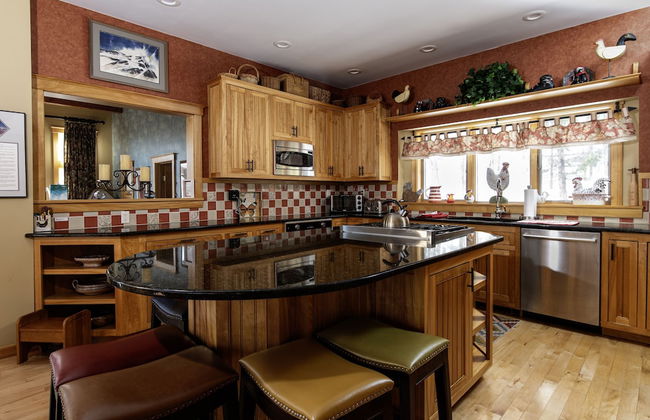 Luxury 6br Solitude Ge- Indoor Bball Court, Private Tub 6 Bedroom Home by RedAwning - Foto 13