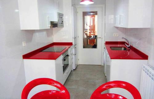 Telmo's Home con PARKING -Sirimiri Apartments- - Foto 9