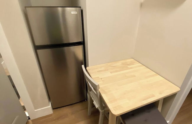 Central 2br Near Unveristy And Whyte Ave - Photo 10