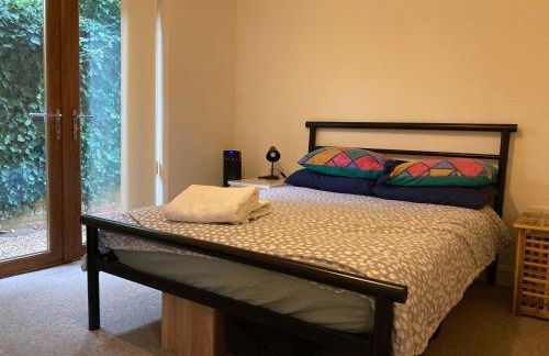 CV225AA 1 Bedroom-Near Rugby School-Ground Floor-WiFi-Self Check In - Foto 33