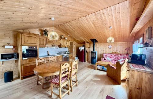 Chalet des Sapins, paisible avec terrasse & jardin - Foto 1