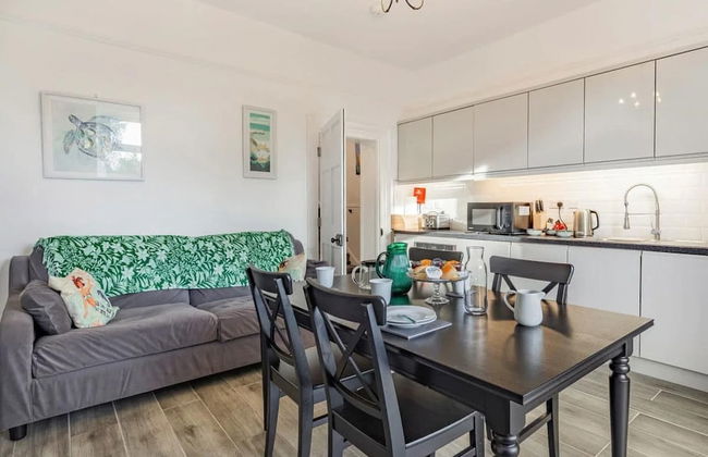 Lovely Period Villa Sleeps 8 Resting in Torquay - Foto 16