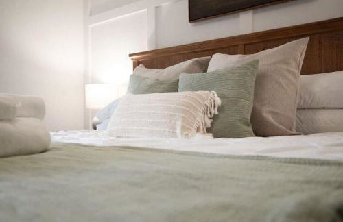 Modern Cottage with hot tub near lake, wineries, Geneva and SPIRE - Foto 22