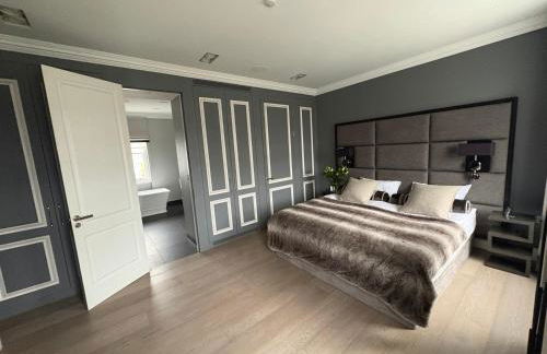 Luxury 4 Bedrooms 5 Baths 2 Receptions Family House with Garden Chelsea - Foto 28