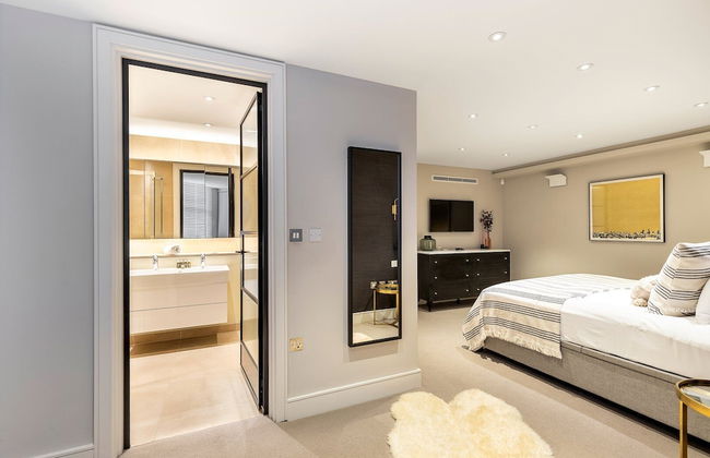 Pepys House: A Modern Touch of History - Foto 12