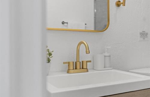 Lawrenceville Central !1 Modern and Cozy One Bedroom Apartment with Free Street Parking - Foto 7