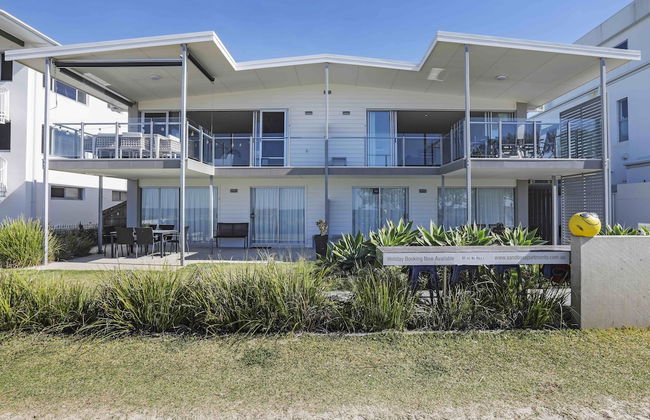 Sandbox Luxury Beach Front Apartments - Foto 44