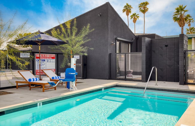 Blackhaus Suites by AvantStay – Modern Comfort in Downtown Palm Springs - Foto 14