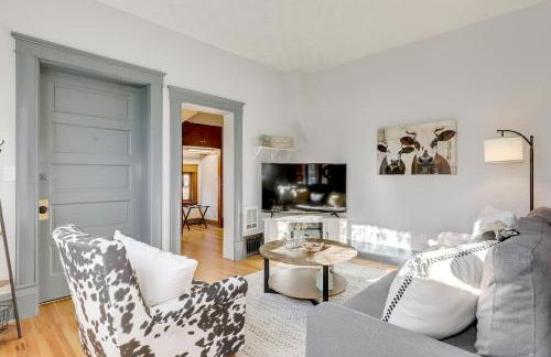 Cozy North End Farmhouse Easy walk to Downtown - Photo 6