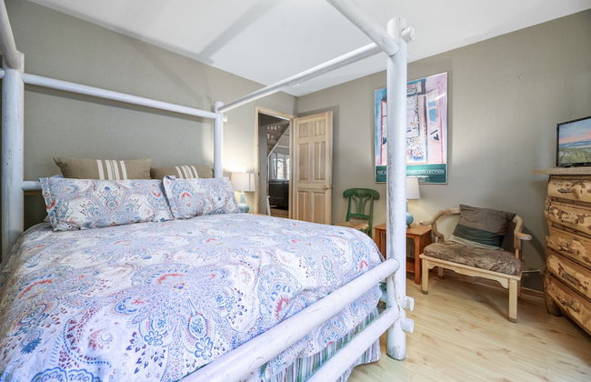 Abe's Cool Cabin - Nice luxury home with a game room, hot tub, and pool table - Foto 13