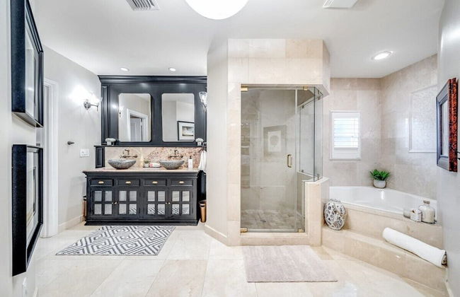 5 Bedroom Luxury Home, Minutes to Las Olas, Shops & Beach - Foto 19