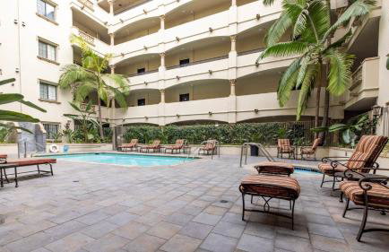 LALA House -1Br with Free Parking, Pool, Laundry - Foto 13