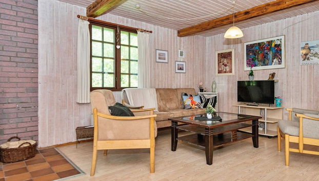 6 Person Holiday Home in Toftlund - Photo 2