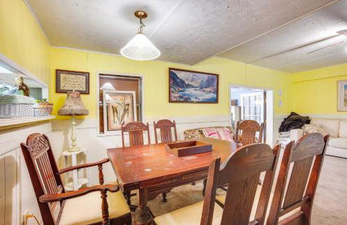 The Whacky Shack Family Cabin with Fire Pit! - Photo 14