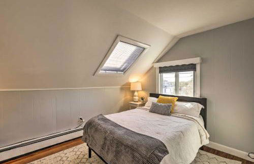 Pet-Friendly Revere Getaway, Steps from the T! - Foto 12