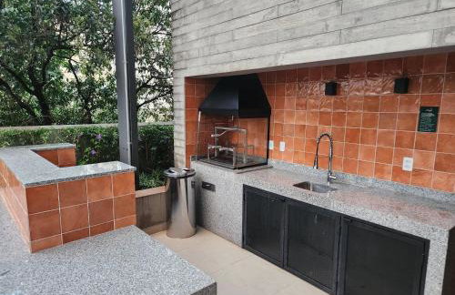 Studio Completo - 500m Metrô Saúde e 15min Aeroporto de Congonhas - Foto 27