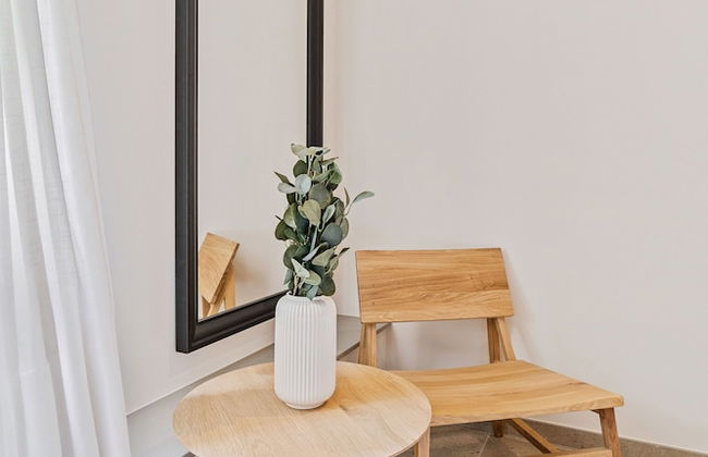 Clausen Charm Contemporary Retreat ID210 - Photo 26