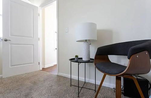 Perfect 1BR In Prime Location & View of Stadiums - Photo 15