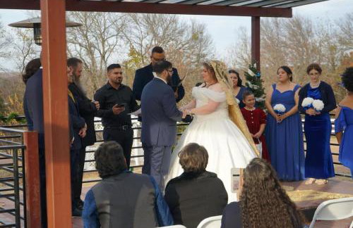 Weddings - Birthdays - Events - Parties we HOST all Country Ridge Cottage - Foto 3