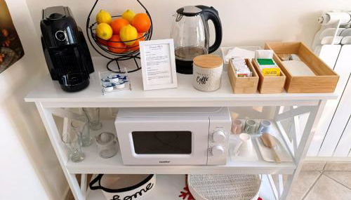 Domus REA - Appartamento moderno con check-in automatico H24 e area esterna privata - Foto 4