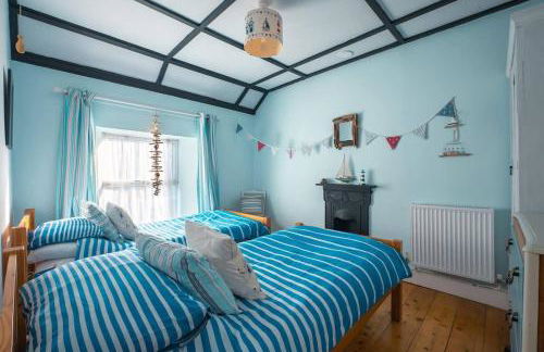 Cosy Welsh Cottage in St Davids Centre with Garden - Photo 24