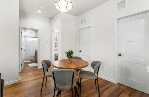 The Downtown Loft - Pet Friendly - NEW BUILD ADU - Foto 11