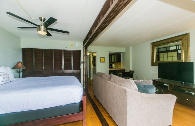 Spacious One Bedroom Harbor View Condos at Ilikai Marina With Private Balcony - Foto 19