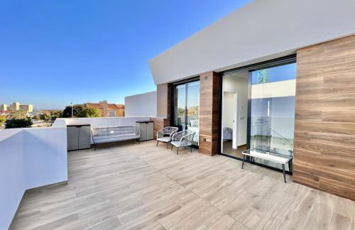 La Masion de Tout Seasonal Rental - Photo 40