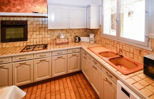 Nice Home In Saint Cannat With Wifi - Foto 23